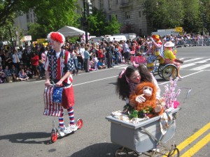 Clowns in the parade